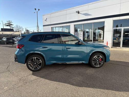 2025 BMW X1 xDrive28i