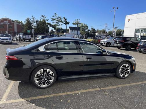 2025 BMW i5 xDrive40