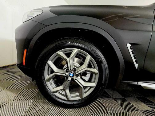 2023 BMW X4 xDrive30i