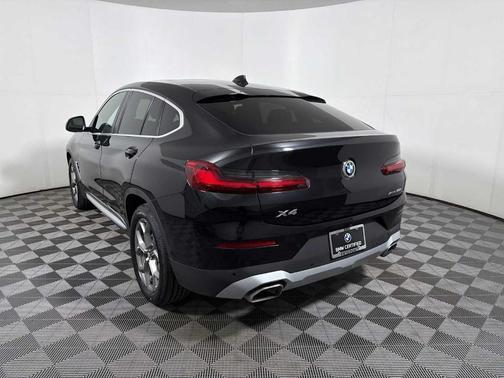 2023 BMW X4 xDrive30i
