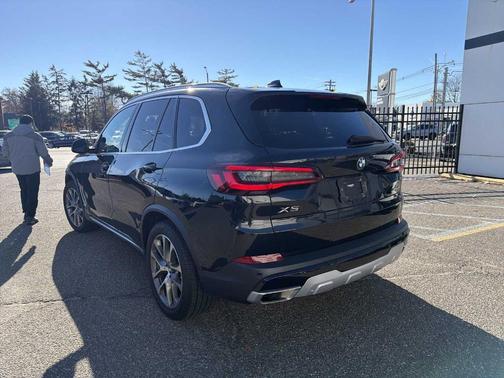 2023 BMW X5 xDrive40i