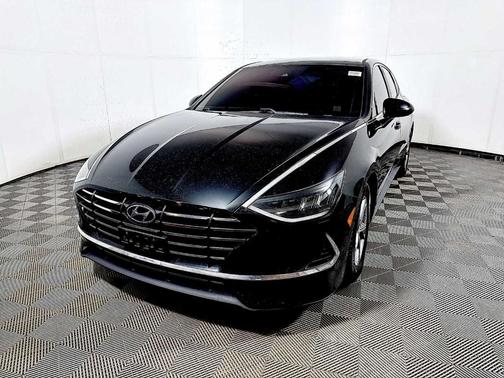 Phantom Black 2020 Hyundai SONATA SE