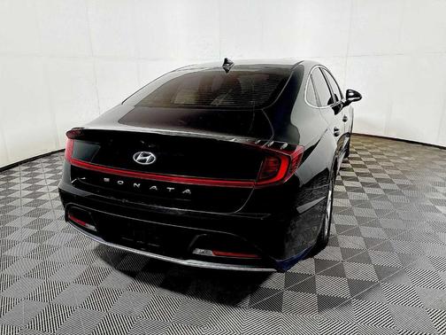 Phantom Black 2020 Hyundai SONATA SE