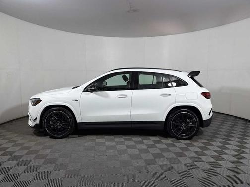 2025 Mercedes-Benz AMG GLA 35 Base