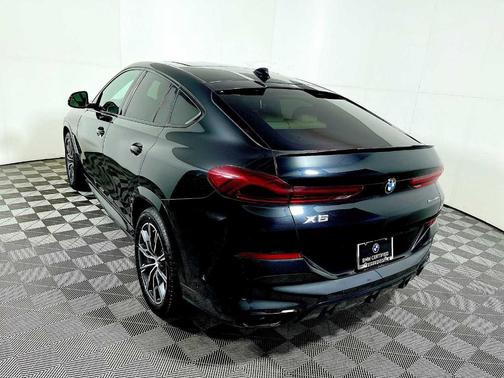 2022 BMW X6 xDrive40i
