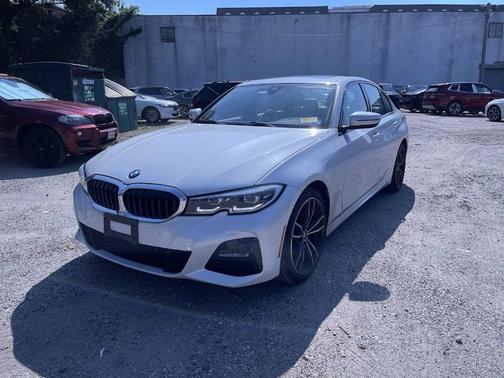 2022 BMW 330 i xDrive