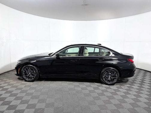 2025 BMW 330 i xDrive