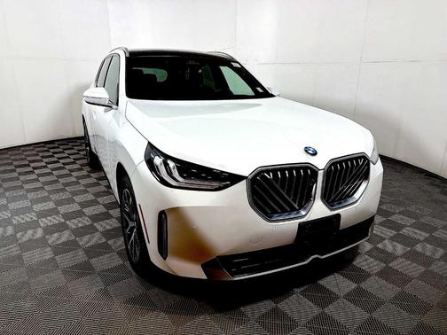 Mineral White Metallic 2026 BMW X3 30 xDrive