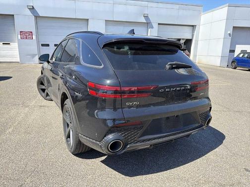 Vik Black 2024 Genesis GV70 3.5T Sport