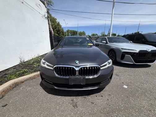 Dark Graphite Metallic 2023 BMW 530 i xDrive