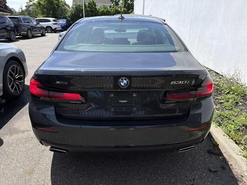 Dark Graphite Metallic 2023 BMW 530 i xDrive
