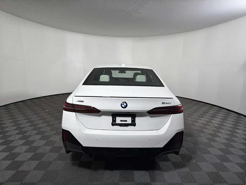 2026 BMW 530 i xDrive