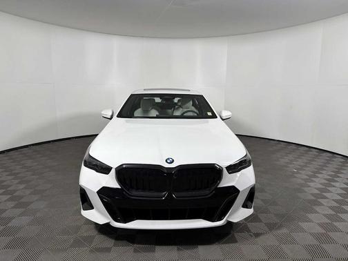 2026 BMW 530 i xDrive