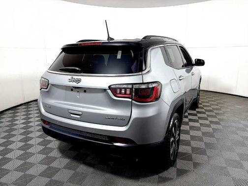 Billet Silver Metallic Clearcoat 2022 Jeep Compass Limited