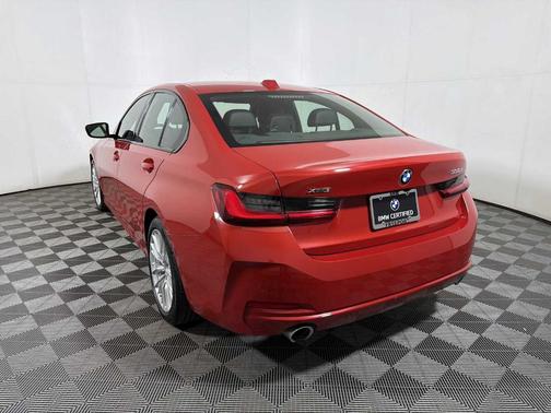2023 BMW 330 i xDrive