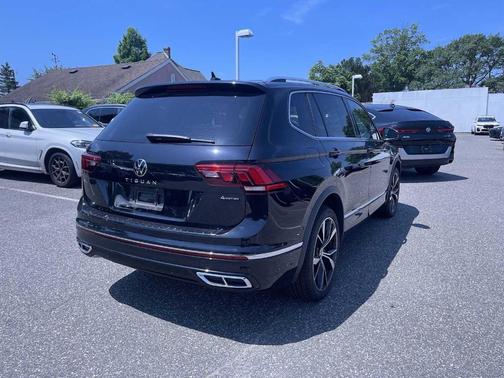 2022 Volkswagen Tiguan 2.0T SEL R-Line