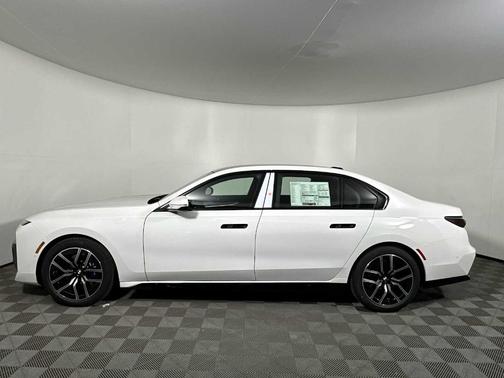 2026 BMW 740 i xDrive