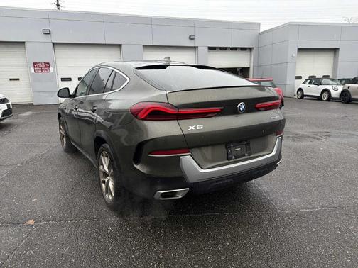 2023 BMW X6 xDrive40i