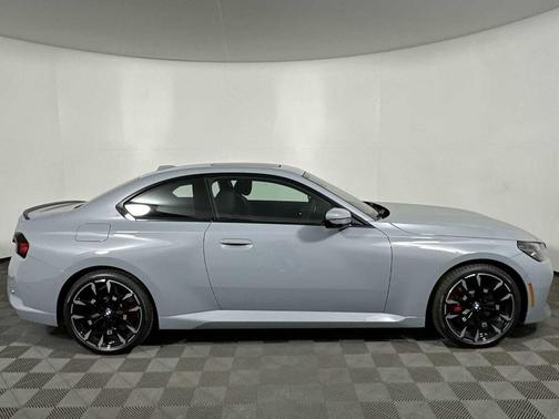 2025 BMW 230 i xDrive