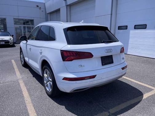 2018 Audi Q5 2.0T Premium Plus