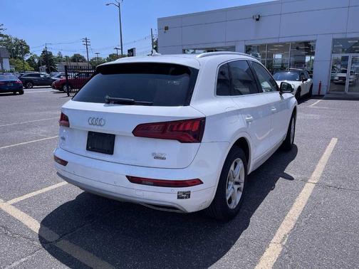 2018 Audi Q5 2.0T Premium Plus