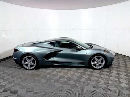 2022 Chevrolet Corvette Stingray w/1LT