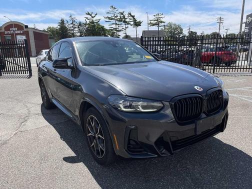2023 BMW X4 M40i