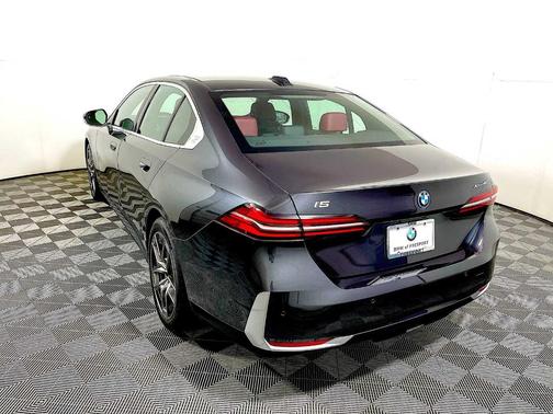 2025 BMW i5 xDrive40