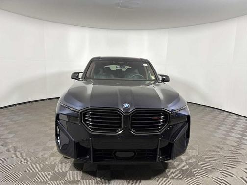 Carbon Black Metallic 2026 BMW XM LABEL