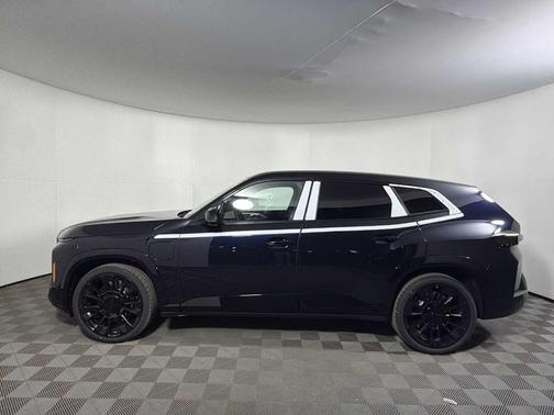 Carbon Black Metallic 2026 BMW XM LABEL