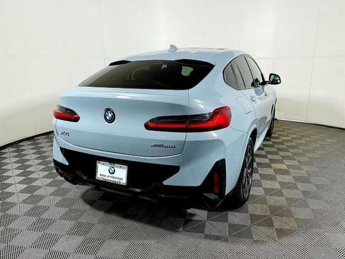 2023 BMW X4 xDrive30i