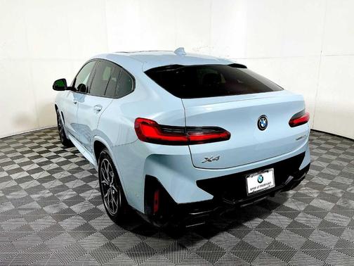 2023 BMW X4 xDrive30i