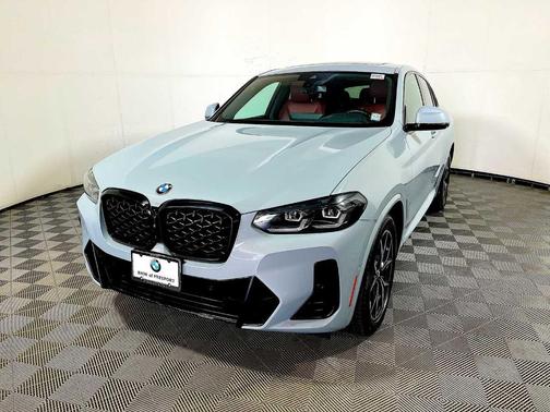 2023 BMW X4 xDrive30i