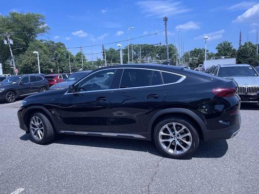 2022 BMW X6 xDrive40i