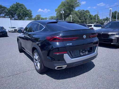 2022 BMW X6 xDrive40i