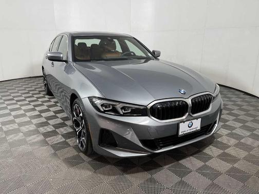 2025 BMW 330 i xDrive