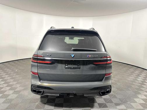 2026 BMW X7 M60i