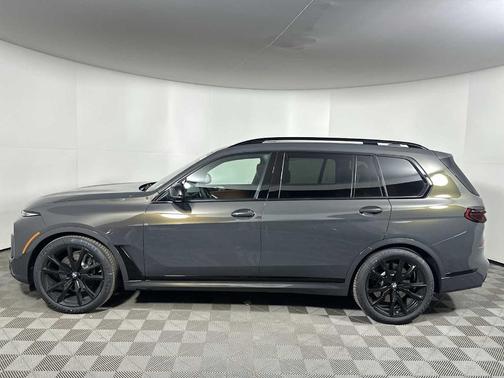 2026 BMW X7 M60i