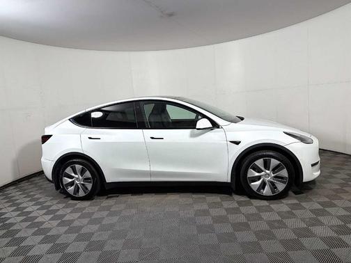 White 2022 Tesla Model Y Long Range