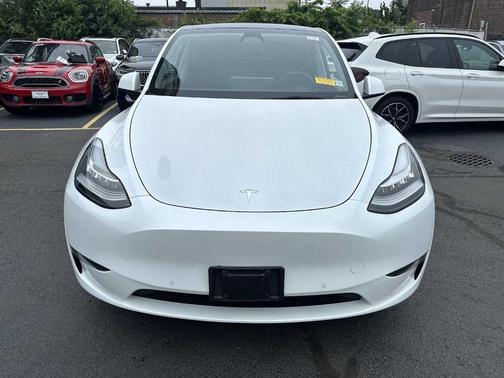 White 2022 Tesla Model Y Long Range