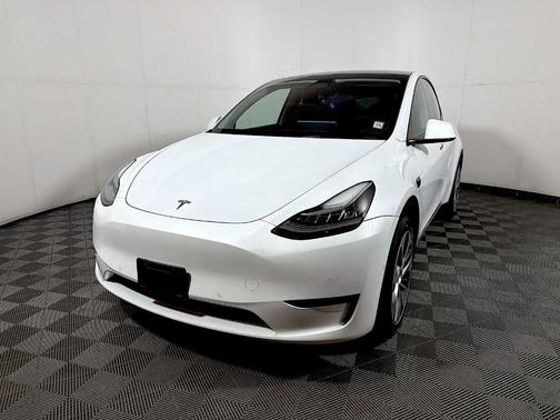 White 2022 Tesla Model Y Long Range