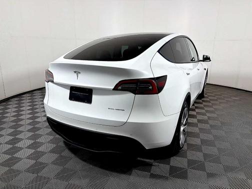 White 2022 Tesla Model Y Long Range