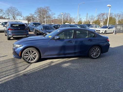 2023 BMW 330 i xDrive