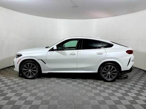 2023 BMW X6 xDrive40i