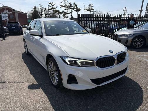 Alpine White 2023 BMW 330 i xDrive