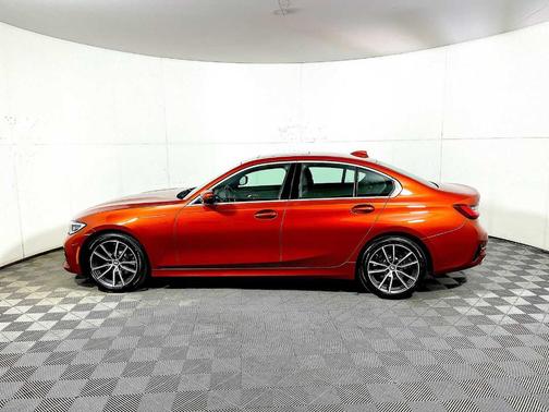 2022 BMW 330 i xDrive