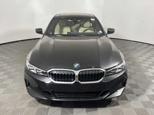 2025 BMW 330 i xDrive
