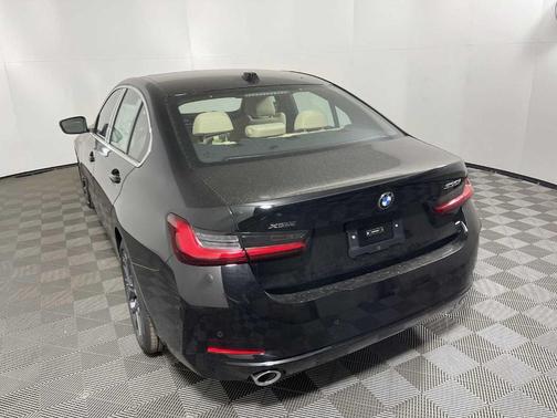 2025 BMW 330 i xDrive