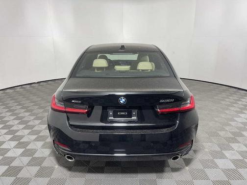 2025 BMW 330 i xDrive