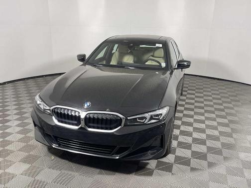 2025 BMW 330 i xDrive